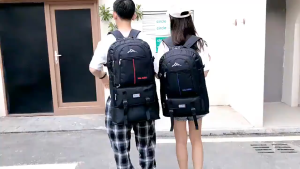 กระเป๋าเป้เดินทาง ปรับได้ 2 ระดับ แบบสะพายหลัง สีดำ บรรจุของได้เยอะ กันน้ำ ความจุขนาดใหญ่ 65L