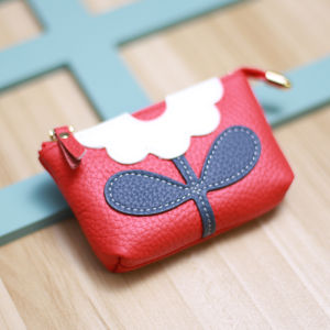 กระเป๋าใส่เหรียญหนังแท้ดอกไม้ใหม่ 2025 กระเป๋าใส่เหรียญแบบพกพาขนาดเล็กพร้อมซิป กระเป๋าใส่ธนบัตร กระเป๋าใส่เอกสารใบขับขี่ กระเป๋าใส่กุญแจ