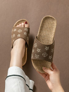 ผ้าลินิน รองเท้าแตะสําหรับคู่รักก้นหนา กันลื่น ฤดูร้อน รองเท้าแตะบ้านในร่มผู้ชายผู้หญิงบ้านสบาย ระบายอากาศได้ดี กันลื่น