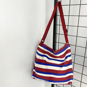 กระเป๋าผ้าใบลายทางข้างเดียวสำหรับผู้หญิง กระเป๋าถือผ้าใบแบบสะพายข้างสำหรับเดินทางและช้อปปิ้งในชีวิตประจำวัน กระเป๋าสะพายข้างแบบลำลอง