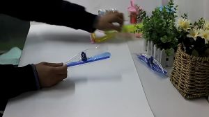 (1 PCS) LED Flying Stick Toys Bamboo Dragonfly Creative Flying Spinning Toys For Kids Flash Light Hand Rub Classic Toy