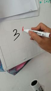 Bút dạ viết bảng trắng xóa được túi 4 cây 4 màu