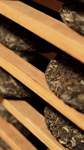 Chinese Puer Tea 14 years Yunnan Puer Tea Mature Puer Tea Old Tree Puer Tea Fat-reducing and oil-removing Sweet aftertaste Chinese tea products Loose leaves Original ecological green food