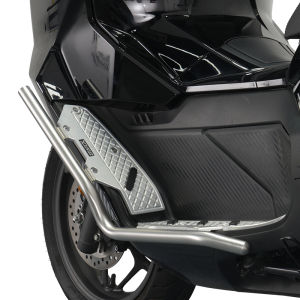 STUNTCX | STUNTCX Honda NWG150 Bumper Pedal Set Motorcycle Guard Bar Modification Accessories Commuting Scenario