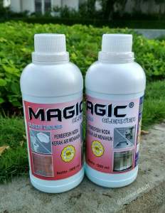 Pembersih Keramik Kaca Aluminium serbaguna