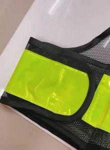 เสื้อสะท้อนแสง ทรงวี 3" มีซิป สีดำ/เขียว สกรีน Highway (ออกใบกำกับภาษีได้ค่ะ)