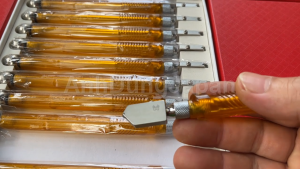 COMBO 2 cây dao cắt kính tay cầm chống trơn cắt trên 10000 mét kính vết cắt mịn- không nổ kính