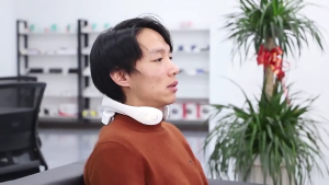 【พร้อมส่ง】สมาร์ทเครื่องมือนวดคอแบบพกพาไหล่คอนวดกระดูกสันหลังส่วนคอ Health Care Vibrator เครื่องทําความร้อนนวดบีบอัด