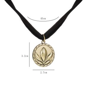 Vintage Flowers Black Choker Chain Princess Elsa Anna Coronation Choker Necklace for Women Cosplay Jewelry Gift