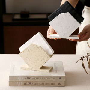 Elegant Minimalist Style Resin Tissue Holder Stand Square Table Decorations Luxury Sensation Vertical Napkin Rack Ornament