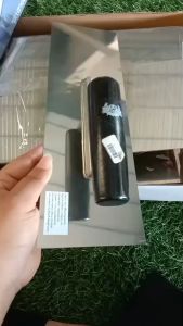 เกียงสี่เหลี่ยมขัดมัน เกียงขัดมัน ด้ามไม้ใบสแตนเลส Eagle one