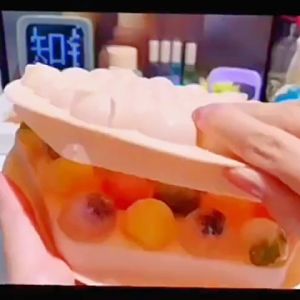 37Grid Ice Cube Food Grade Whiskey Ice Mold: An Eco-Friendly Choice