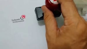Stempel Flash Warna Otomatis Logo Bentuk Kotak