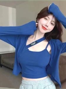 เสื้อกั๊กแขนยาวคอวีทรงสลิมฟิตสำหรับผู้หญิง ชุดสองชิ้น ฤดูร้อน 2024 แฟชั่นใหม่ เสื้อคลุมคาร์ดิแกน แขนยาว คอวี ทรงสลิมฟิต