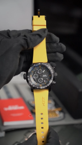 Jam Tangan Pria Expedition Chronograph EX 6335 GCREPBAYL Box Set Black Dial Yellow Rubber Strap
