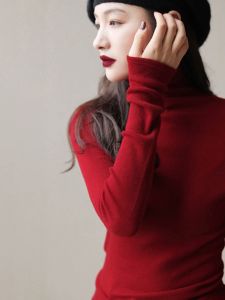 สีแดงถักสูง ปกเสื้อ เสื้อสเวตเตอร์ หลากหลาย Layering Basic ฤดูหนาว ผู้หญิง แขนยาวสไตล์การเดินทางแฟชั่น คอกลม เสื้อผ้าถัก