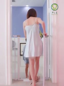 Household Child Safety Door child guardrail safety door pet dog isolation fence product baby safety door