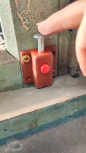 Grendel otomatis / Automatic Door Bolt Lock dengan tombol tekan FA