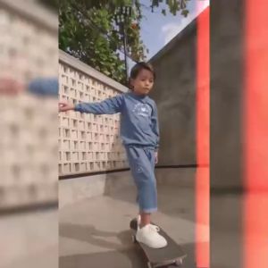 FLUFFY SWEATER HOODIE ANAK DENIM SERIES