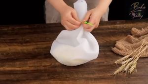 BF MAGICAL NON STICK FLOUR BAG NOODLE BAG RAMEN BAG FLOUR PRESERVATION BAG不粘手和面袋子家用食品级硅胶揉面发面袋