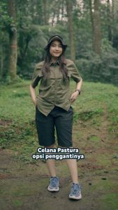 Celana Gunung Pendek Pria Wanita Cozmeed Pastura Hitam