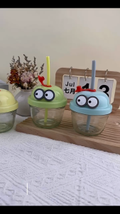 แก้วการ์ตูน ถ้วยน้ำหัดดื่ม 210 ml. ขนาดเล็ก ขนาดพกพา ฝาปิดมีจุก กันฝุ่น/หก หลอดซิลิโคน ล้างทำความสะอาดง่าย