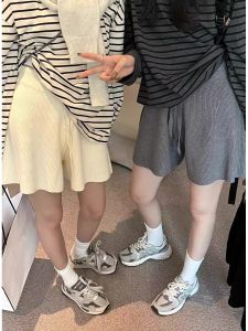 American Retro Grey Knitted Shorts Womens Loose Wide Leg Pants Spring Autumn New Style Simple Match Natural Waist Shorts