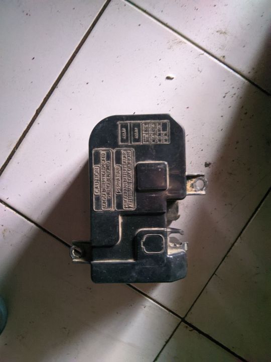 Cover Tutup Aki Bagian dalem Motor Honda Scoopy Donat K93 Original