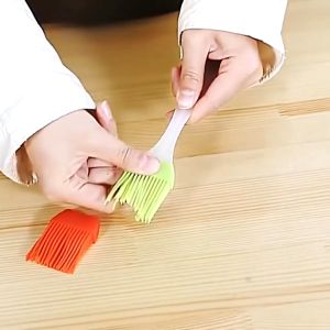 Kuas Roti Kue Silikon Tahan Panas Kuas Mentega Silikon Silicone Brush Kuas Mentega Silikon Oles Kue Silikon Barbeque Bbq Roti Kuas Minyak Brush Silicone Tahan Panas
