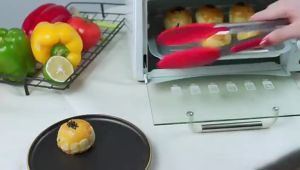 Penjepit Makanan Silicone + Stainless / Capitan Salad Buah Gorengan Kue Roti Bakpao Mie Anti Lengket / Pinset Alat Jepitan T43