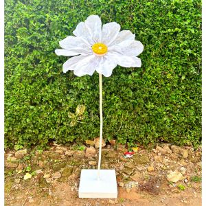 standing bunga giant flower motif bunga Daisy dekorasi pelaminan / giant flower photogrgraphi / bunga hias