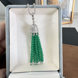 Ballet Green Agate Necklace for Women 925 Silver Plated Thick Gold Diamond Embedded Lightweight Luxury Versatile Choker Pendant