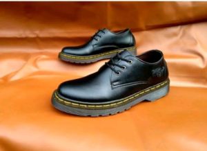 sepatu dokmart3hol pria wanita/ sepatu dokmartin formal/ sepatu dr.martnes unisek
