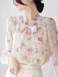 French Printed Bow Tie Butterfly Shirt Womens 2024 Spring Summer New Vintage Fairy Bubble Sleeve Gentle Pocket Handkerchief