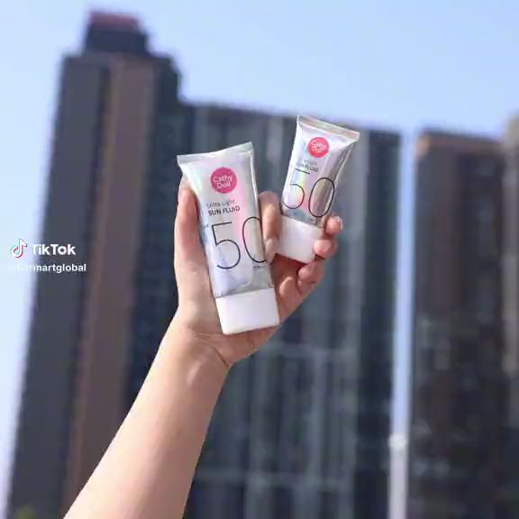 เคที่ดอลล์ ครีมกันแดด กีฬากลางแจ้ง เนื้อบางเบา 15ml/40ml Cathy Doll Ultra Light Sun Fluid SPF50 PA++++