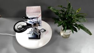 【COD/Original】Hand Clip Clamp LED lighting hand solder station welding stand magnifying glass Lens Repair