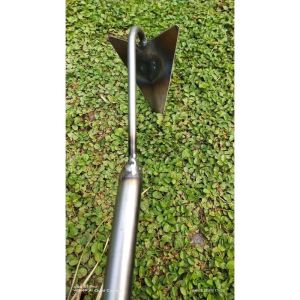 Cangkul Garuk Praktis Serba Guna