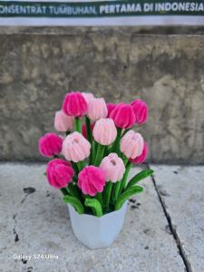 Bunga tulip mini kawat bulu potbunga hias