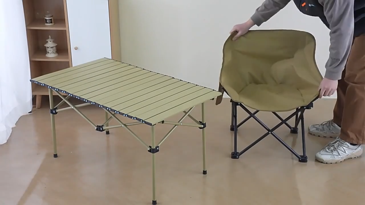 โต๊ะแคมป์ปิ้งอลูมิเนียม พับได้ น้ำหนักเบา โต๊ะปิกนิกกลางแจ้ง พกพาง่าย แข็งแรงทนทาน เก้าอี้พับ ชุดเก้าอี้ตั้งแคมป์ จัดส่ง 24H รับประกัน 10 ปี