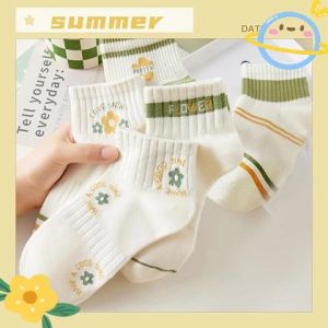 LHSunshine สุดคุ้ม ถุงเท้าเเฟชั่น งานมินิมอล เเฟชั่น สาวๆไม่ควรพลาด ตัดสลับเฉดสีเหลืองได้น่ารักมากเเก คอลเลคชั่นน่ารักดูดีเเบบนี้ต้องมีเเล้วน้า