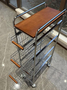 ตู้เก็บของสไตล์ย้อนยุคขนาดเล็กแบบเคลื่อนที่ได้สำหรับห้องน้ำและครัว ตู้เก็บของรูปตู้เสื้อผ้าแบบถอดออกได้