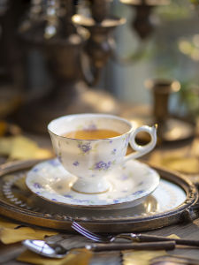 Pigeon Porcelain British Style Afternoon Tea Coffee Cup Floral Accessible Luxury Exquisite High-End Womens Black Tea Cup Classy Ceramic Cup Dish