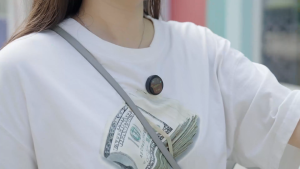 Koorfly M01 MINI Wireless Lavalier Microphone Noise Cancelling 45H Battery Real Time Feedback Mini Mic For Android Phones & iPhone Computer Laptop Video Live