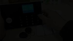 Kerui | KERUI 4G 2G Wireless Home Alarm 7-inch Large IPS Touch Screen Panel Tuya Smart GSM WiFi Alarm Security System Burglar Alexa G70