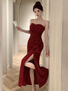 ชุดราตรียาวเอวสูง แขนกุด คอวี ทรงเอ เอฟเฟกต์หางปลา โชว์ไหล่ โชว์ข้อเท้า ชุดราตรีเซ็กซี่สุดหรู