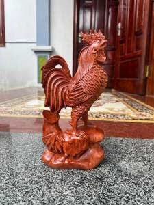 Tượng gà phong thuỷ gỗ mun ngọc am hương đá