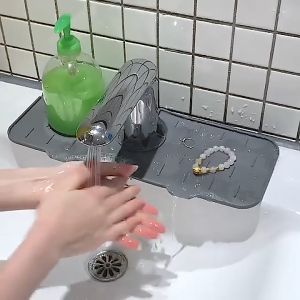 Silicone Faucet Sink Splash Guard Water Catcher Mat Countertop Protect Handle Drip Catcher Tray Kitchen Sink Accessories
