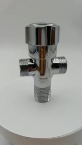 ขายร้อน [ จัดจากจีน ]2025 ผู้ผลิตใหม่วาล์วสามเหลี่ยมทองแดง   วาล์วเปลี่ยนทิศทางโถสุขภัณฑ์แบบทองแดงสองทาง   วาล์วมุมสามทาง หนึ่งทางเข้า สองทางออก ร้อนและเย็น JK