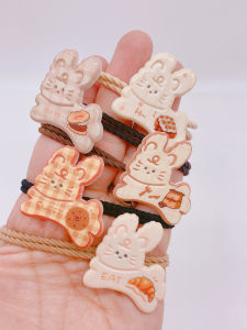 ร้านขายของเล่นและของใช้สำหรับเด็ก ร้านขายของมีราคาไม่เกิน 2 ดอลลาร์ จี้ผมหมื่นตัวน่ารัก สไตล์ผู้หญิง หมุนได้ 13 ส่วน ใหม่