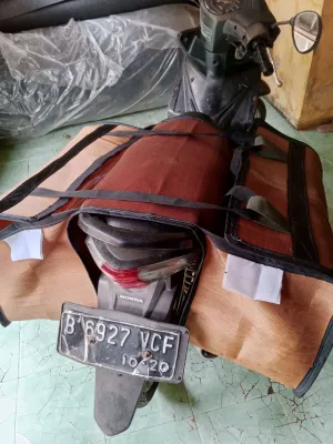 KERANJANG MOTOR/TAS MOTOR OBROK/TAS KURIR/KANDEK BAHAN LINNER TEBAL